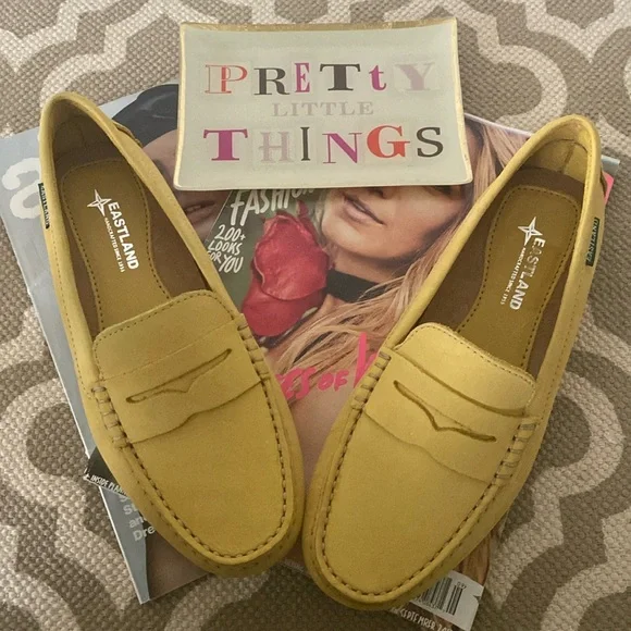“Eastland” Patricia penny loafer driving moc; yellow nubuc; size 7; NWOT - Picture 7 of 13